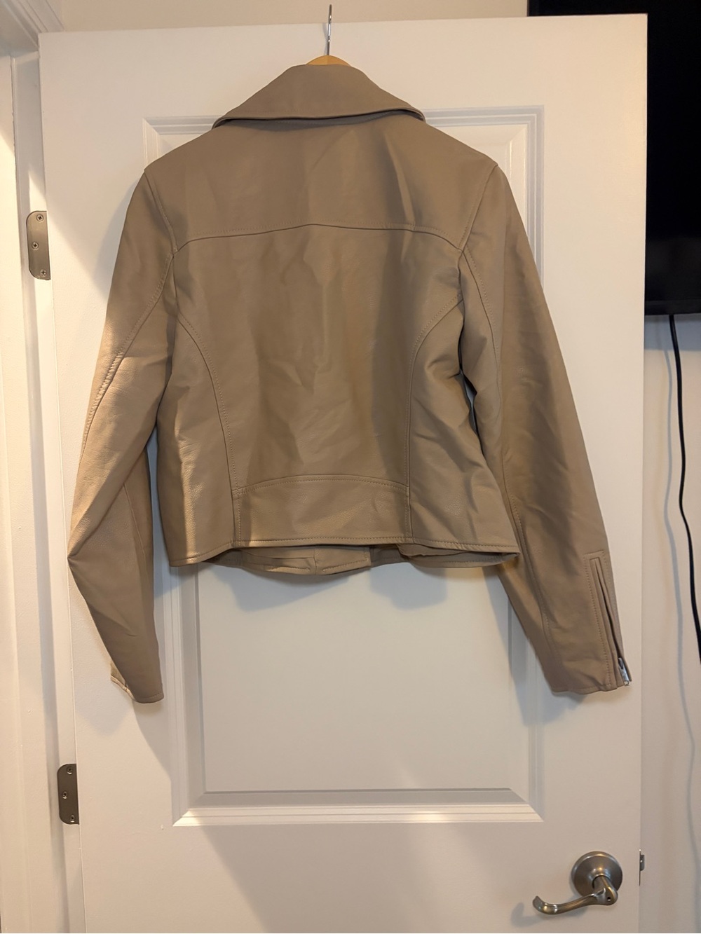 Abercrombie & Fitch | Cropped Taupe Faux Leather Moto Jacket - Picture 5 of 8
